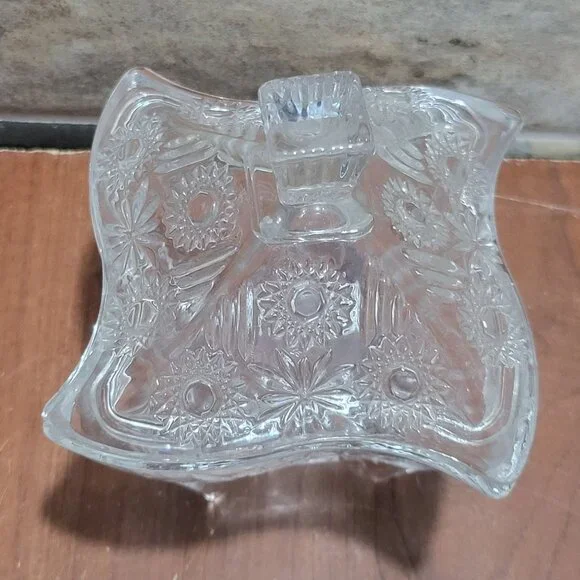 Vintage Swirl Square Cut Glass Lidded Footed Candy Jar Trinket Dish - Picture 3 of 9